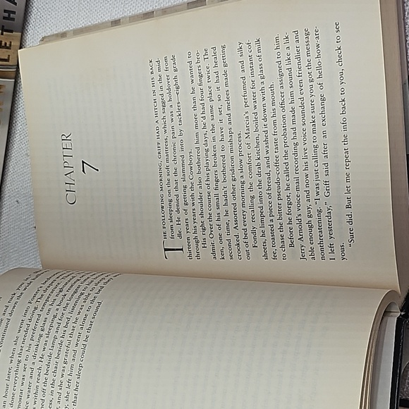 Sandra Brown Novel Bundle - Picture 13 of 16